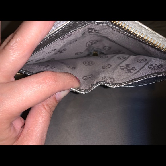 Tory Burch wallet - Picture 4 of 4